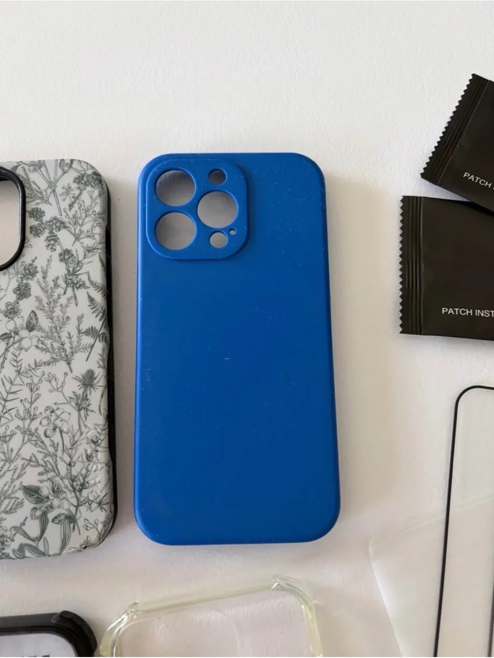 iphone 13 pro cases and screen protectors